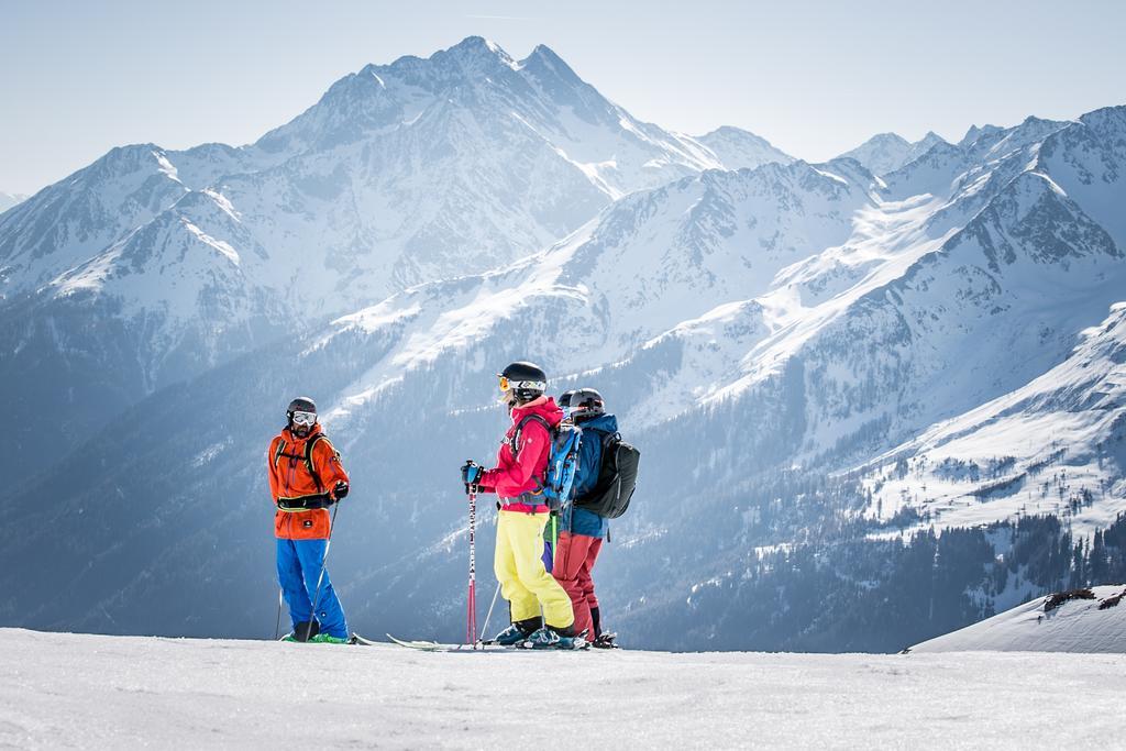 Pension Der Steinbock - Das 300 Jahre Alte Bauernhaus - Tirol Sankt Anton am Arlberg Esterno foto