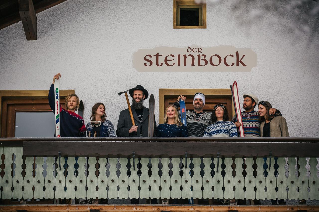 Hotel Pension Der Steinbock - Das 300 Jahre Alte Bauernhaus - Tirol Sankt Anton am Arlberg Esterno foto